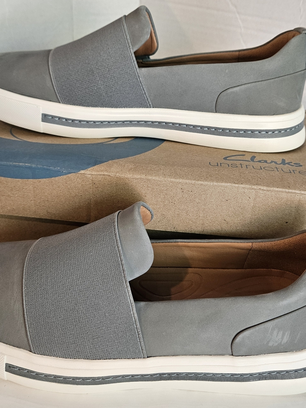 Clarks Unstructured Men's Grey Slip-On Sneakers